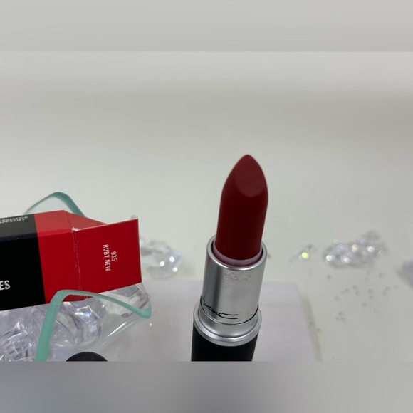 🌟 Ruby New - Picture 3 of 11